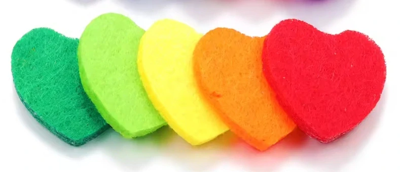 5ks Náhradních polštářků do auto difuzéru Srdce