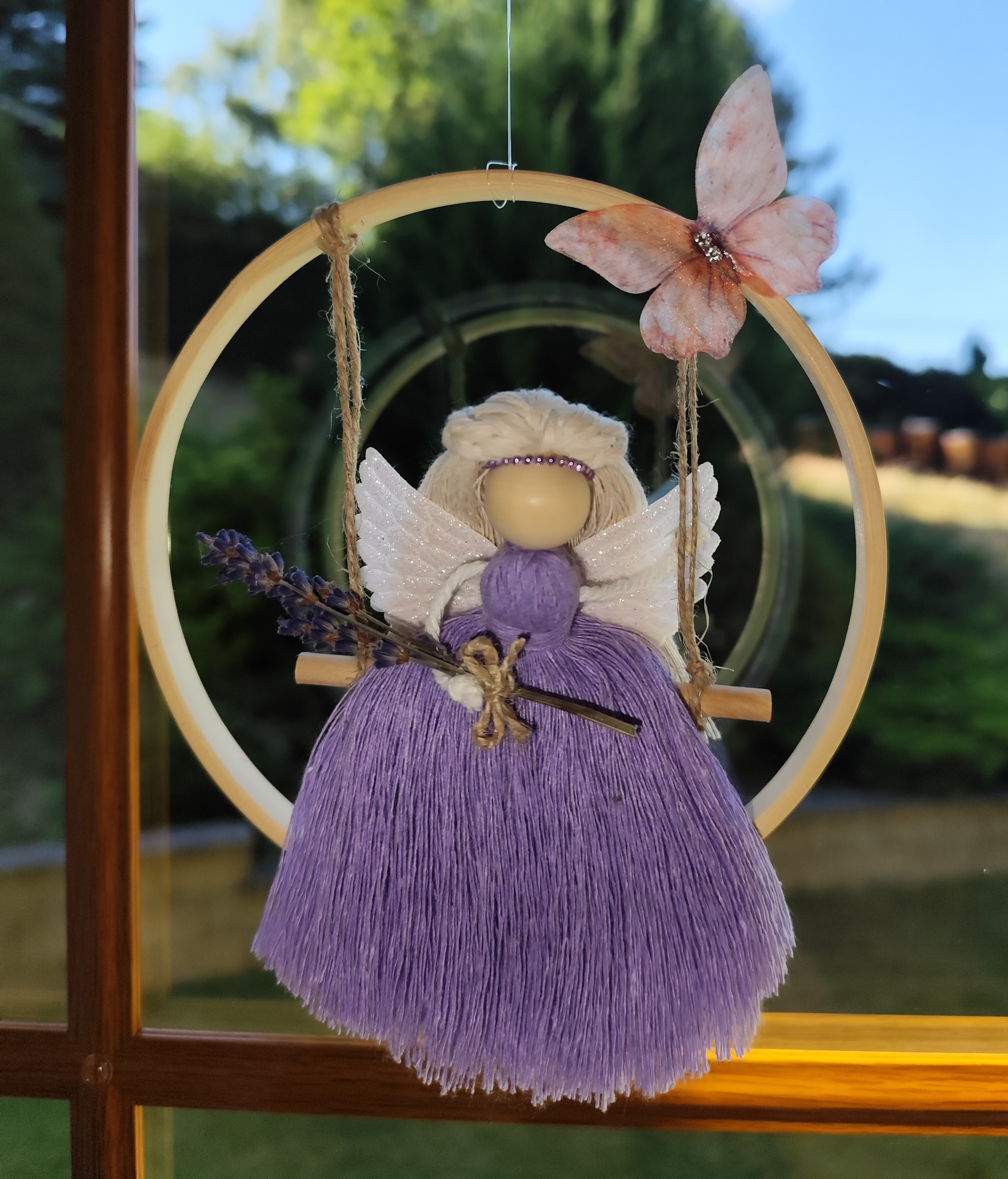 Macrame Andělka Levandulová na houpačce