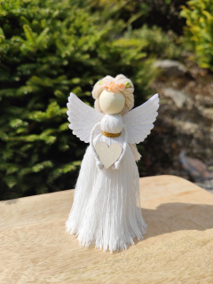 Macrame Andělka bílá jarní